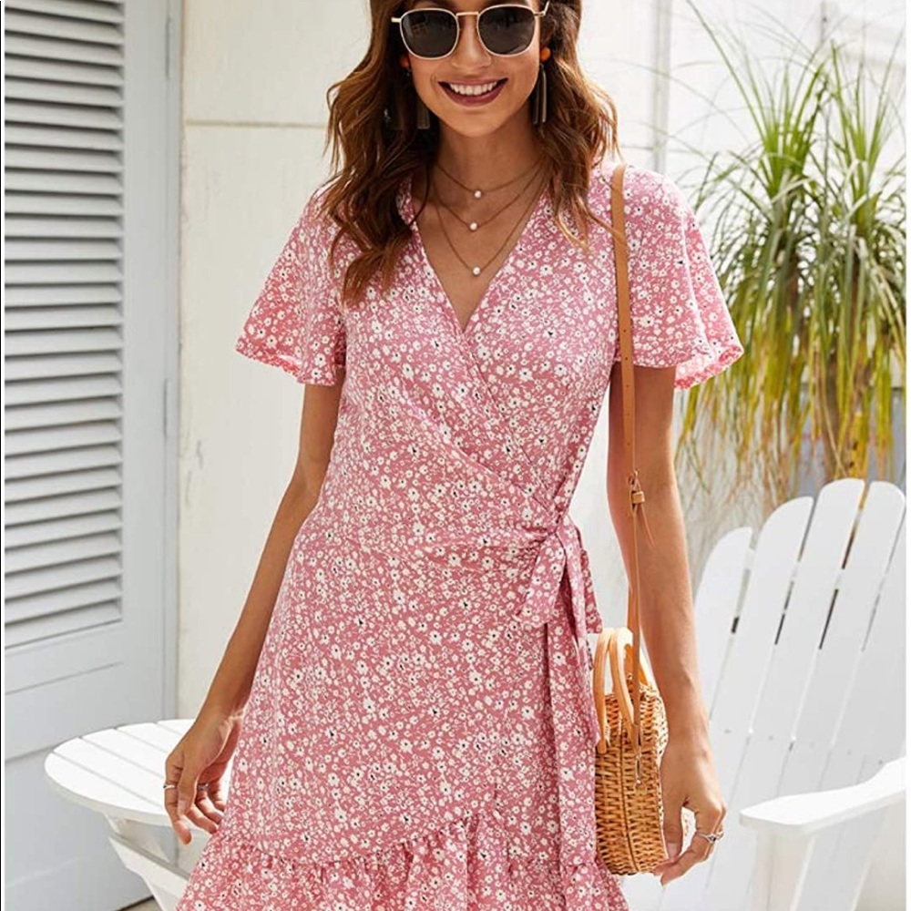 Pink and White V Neck Wrap Dress💗